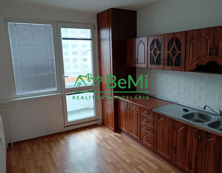 Predaj: 3 izbový byt, 69,66 m2, Čadca ( 230-113-MACHa)