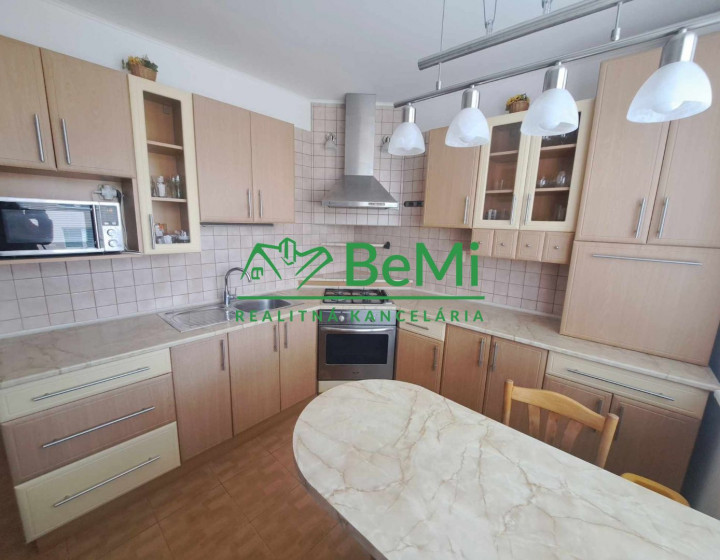 NA Prenájom 2- izbový zariadený byt Melčice Lieskové