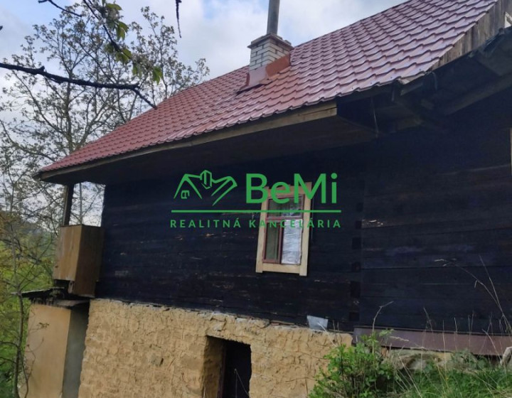 Rekreačná chalupa Kolárovice, okres Bytča, 351m2