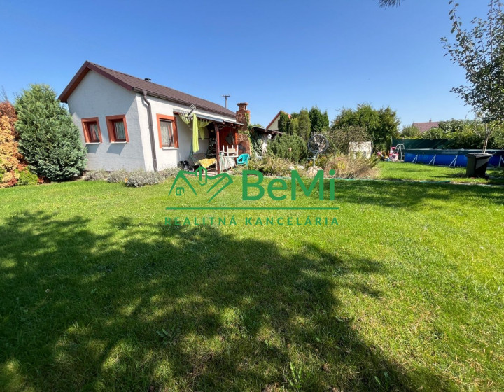 Predaj  chalupa, rekreačný dom so záhradou -  Levice (055-13-MIJK)