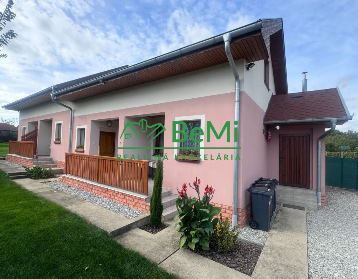 Lukratívna investícia: Zariadený apartmánový dom, penzión - Podhájska