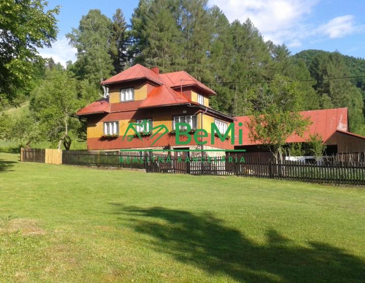 Chalupa na predaj v Zázrivej