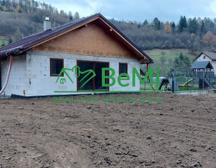 Dom vo výstavbe Lopušné Pažite, okres Kysucké Nové Mesto, 885m2