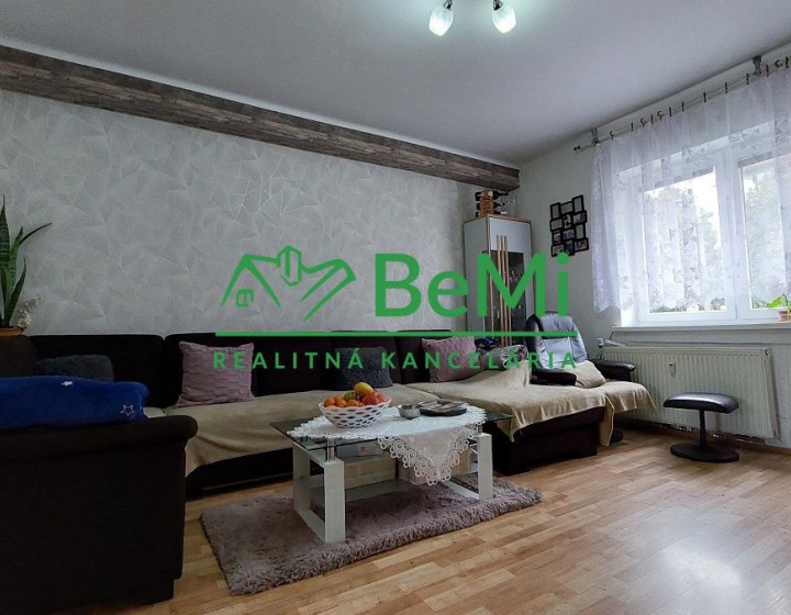 Na predaj 3 izbový byt v meste Bošany  ID 165-113-LUGU