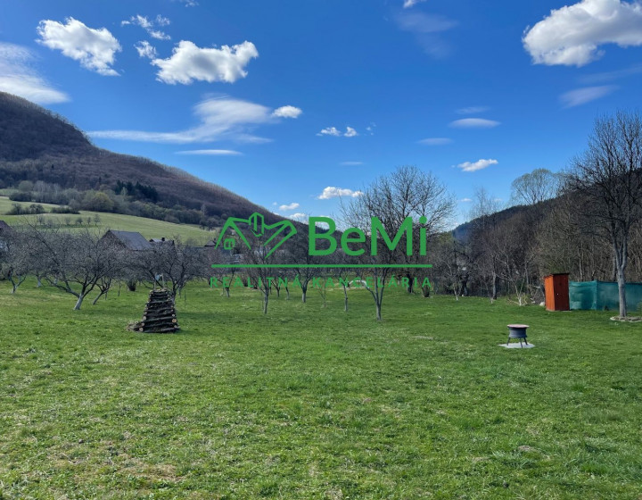 011-14-MIKUa - Ponúkame na predaj jedinečný stavebný pozemok v obci Plevník-Drienové