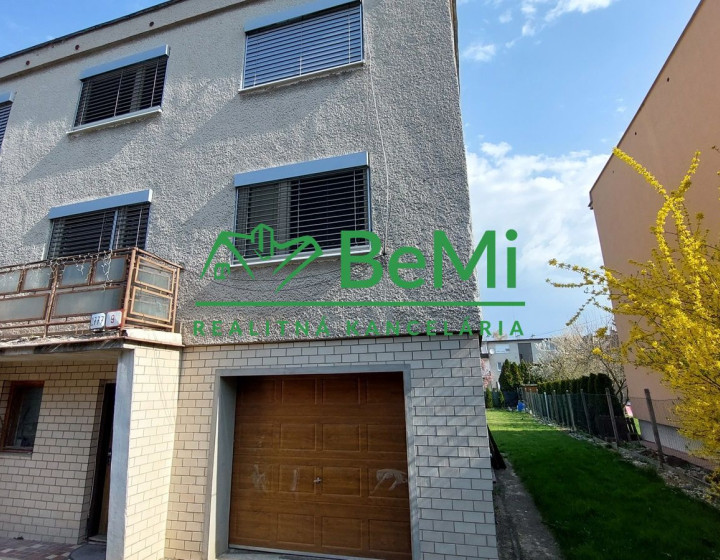 Na predaj rodinný dom v meste Topoľčany - ID 192-12-LUGUE