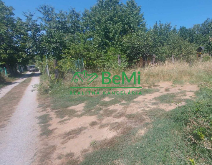 Predaj záhrada v Nitre, ul Šuranská(191-14-ERF)