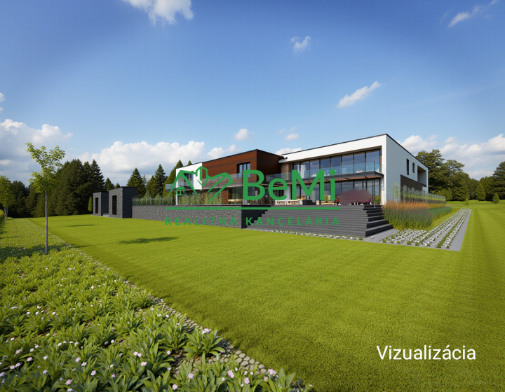 Komerčný objekt s pozemkom na predaj - Lučenec