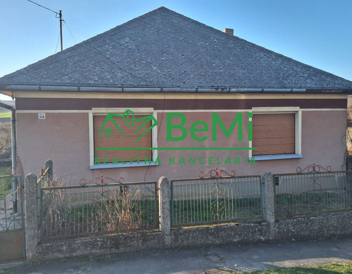 Rodinný dom vo veľmi dobrom stave v obci Rásonysánpberencs v Maďarsku za super cenu - NA PREDAJ