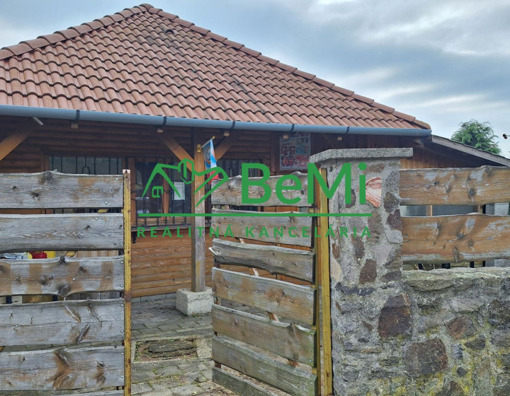 Rodinný dom v obci Boldogkovarajla Maďarsko- NA PREDAJ