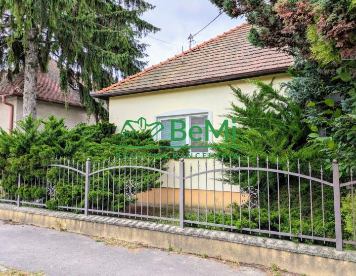 Predaj, rodinný dom - Zlaté Moravce (1221-12-AFI)