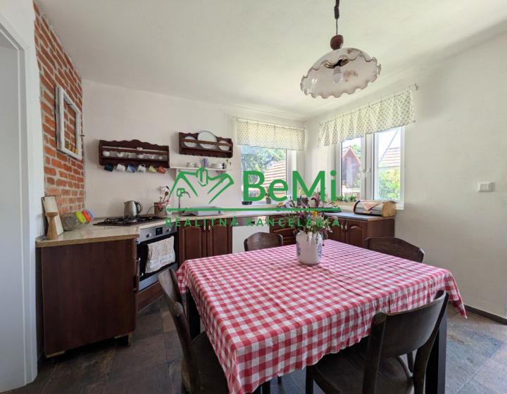 Predaj, rodinný dom / chalupa - Zlatno (1228-12-AFI)