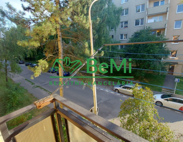 Predaj  4 izbový byt  NItra, pôvodný stav (229-114-JUF)