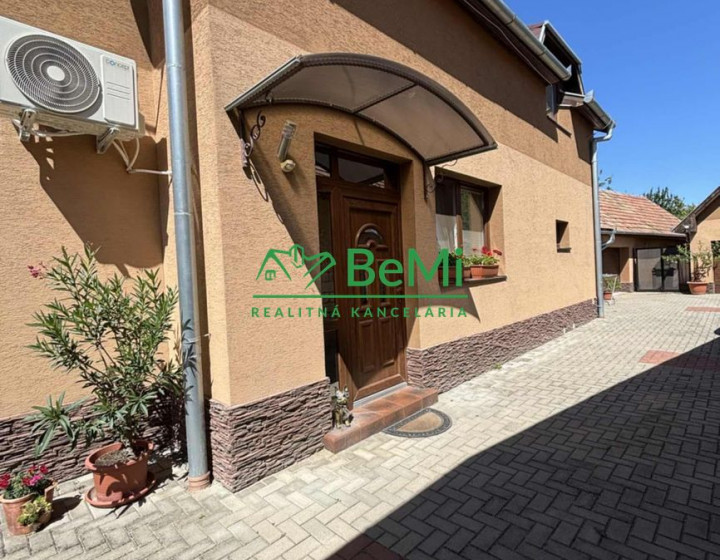 Predaj, zrekonštruovaný rodinný dom - Šahy (039-12-PEKR)