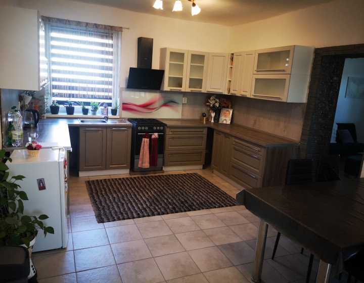 034-12-PAMA     4 izbový rodinný  dom - Palárikovo