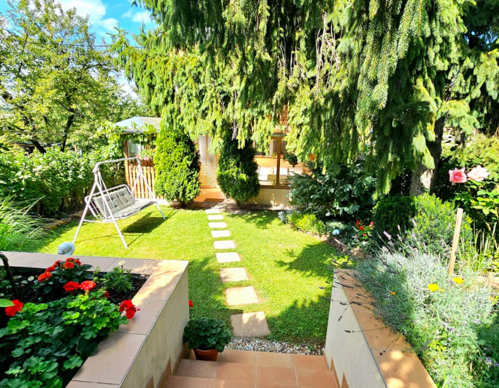 KRÁSNA CHATA V RIMAVSKEJ SOBOTE-VINICE