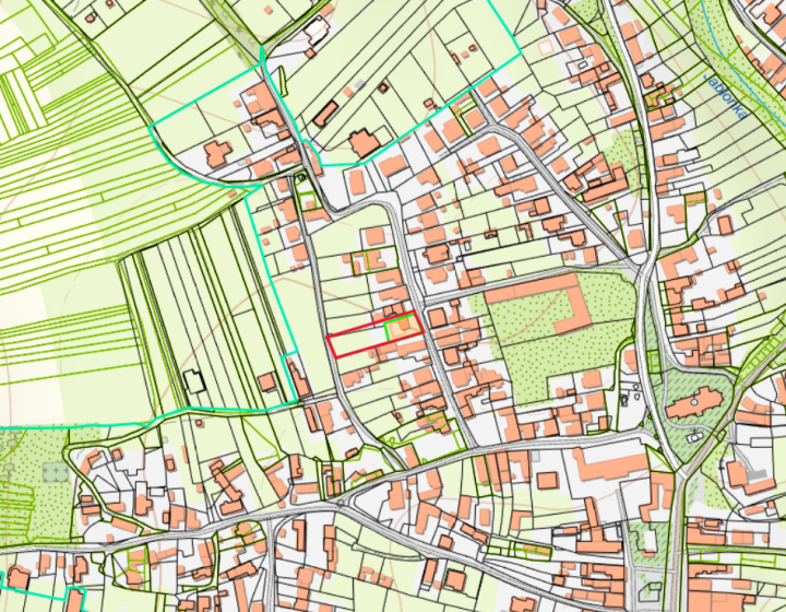 Na preda dva stavebné pozemky so súpisným číslom Čachtice