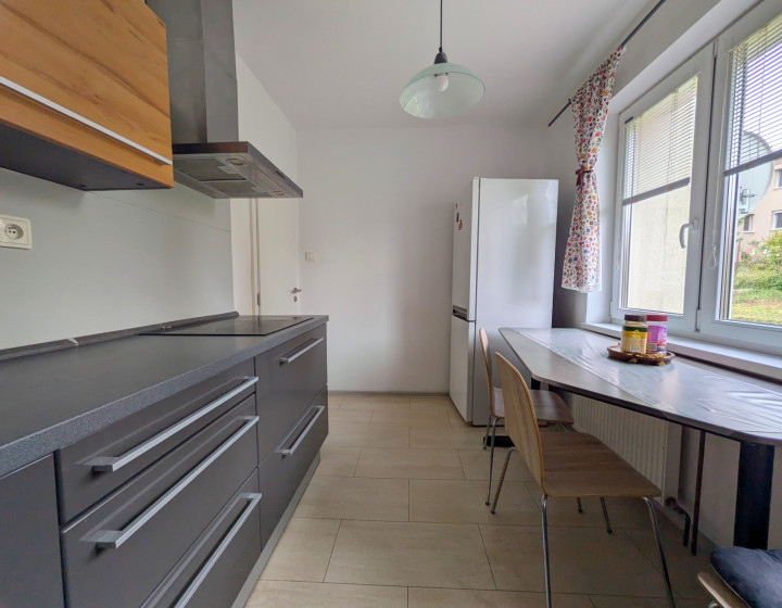 Predaj, 4 izbový byt+ garáž +záhrada - Nitra (1235-114-AFI)