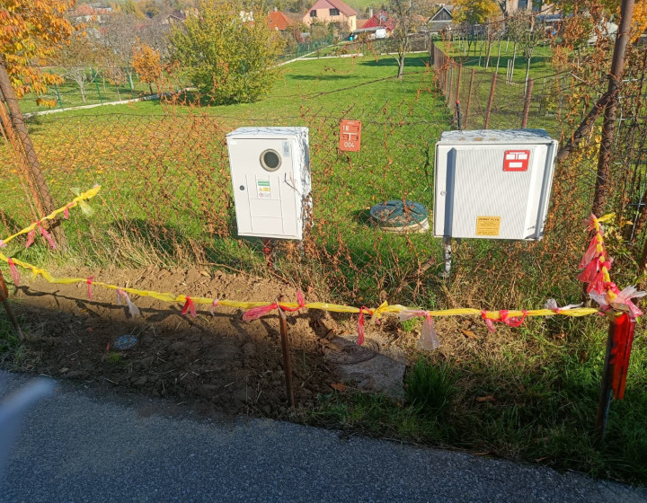 Pozemok - Ardanovce, všetky siete na pozemku Piešťany -13km