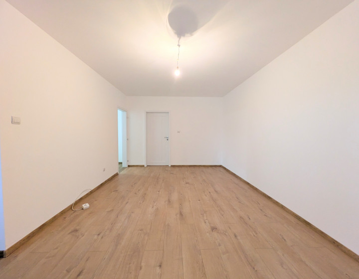 Predaj, zrekonštruovaný 3 izbový byt - Zlaté Moravce (1237-113-AFI)