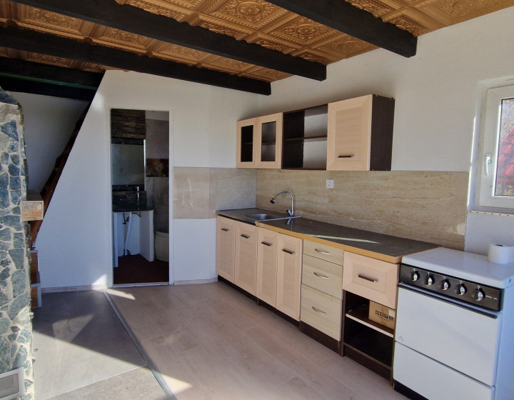 Novopostavená chatka so záhradou v Rimav. Sobote - NA PREDAJ