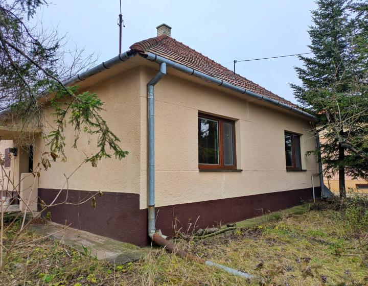 Predaj, rodinný dom - Dvorníky (1238-12-AFI)