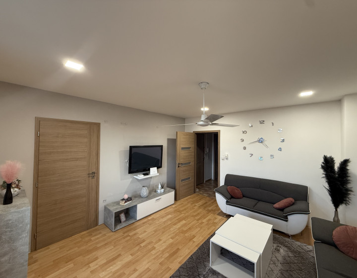 2.5 izbový byt s logiou na Slovenskej ulici na predaj