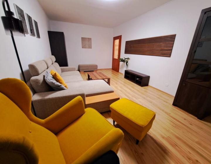 Prenájom 2-izbový byt Nitra-Chrenova