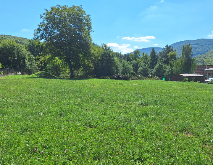 Záhrada,pozemok na výstavbu rodinného domu v Rožňave-PREDAJ