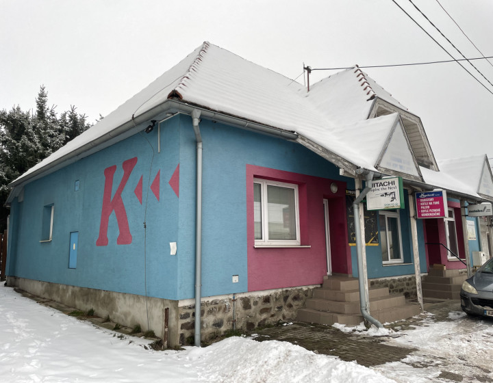 Predaj rodinného domu v obci Oslany - predajňa 036-12-ZUPI