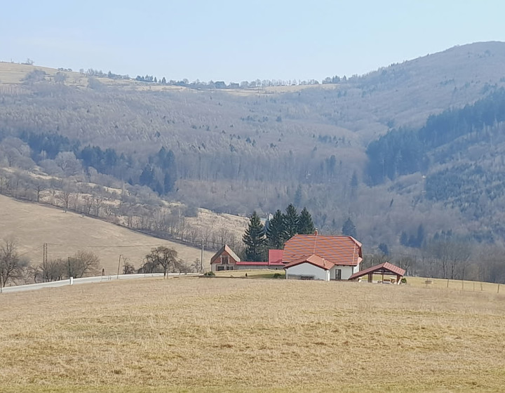 Exkluzívny pozemok s domom v srdci prírody  Žítková pri Trenčíne