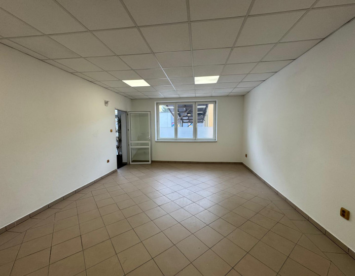 PRIESTOR NA PRENÁJOM V CENTRE MESTA NÁMESTOVO