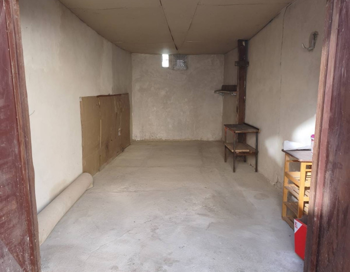 Garáž, v centre Prešova na Levočskej ulici, na predaj