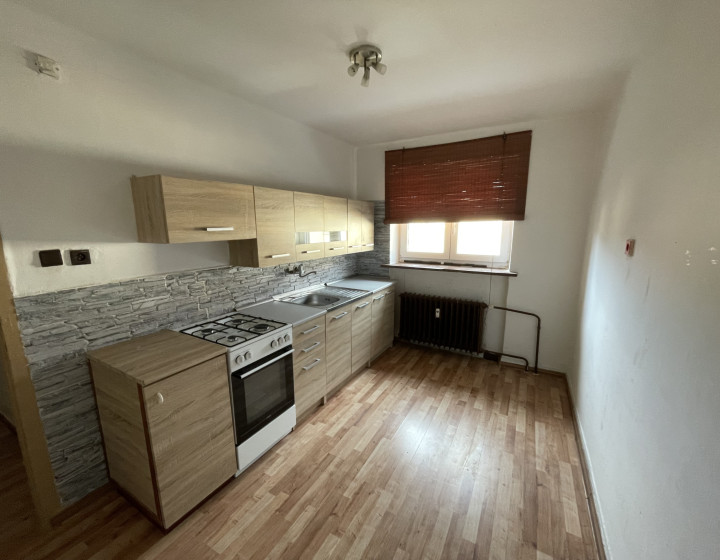 Predaj 2 izbový byt Handlová, ul. 29. augusta  037-112-ZUPIa