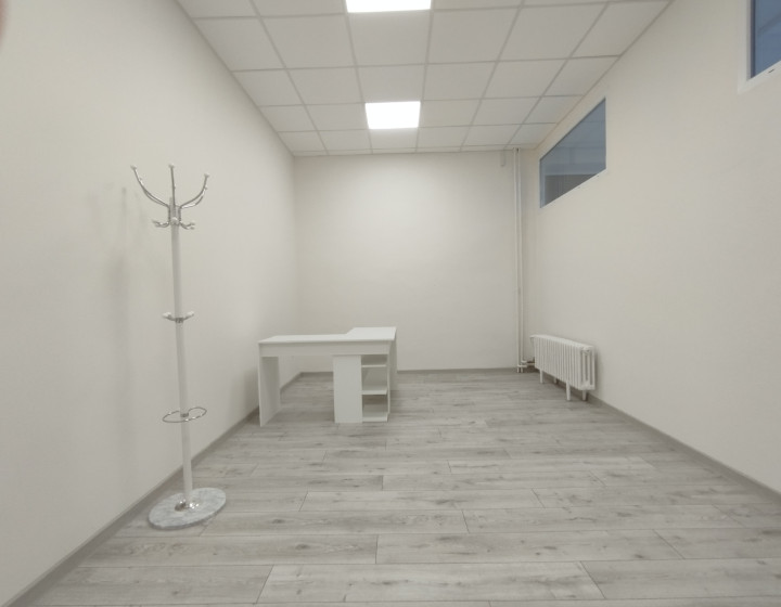 Kancelársky/prevádzkový priestor na prenájom-Lučenec