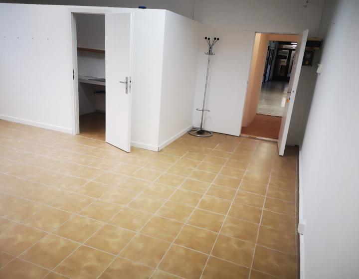 Prenájom kancelárskych priestorov – vhodné aj na kozmetiku – Dom Matice slovenskej, Galanta ID 037-28-EVBA