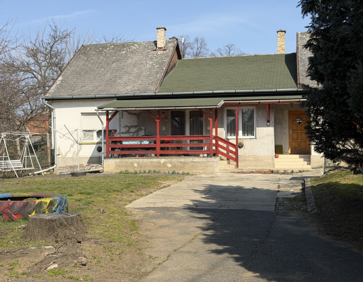 Rodinný dom vo veľmi tichom ukrytom mieste v Encs ,Maďarsko