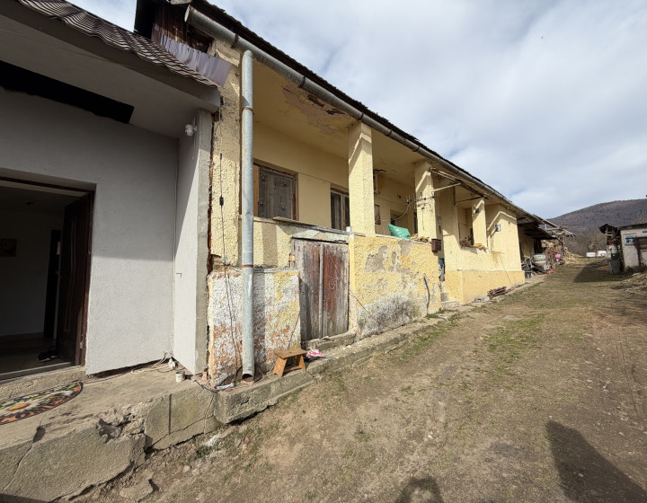 Rodinný dom v obci Čierna lehota-NA PREDAJ