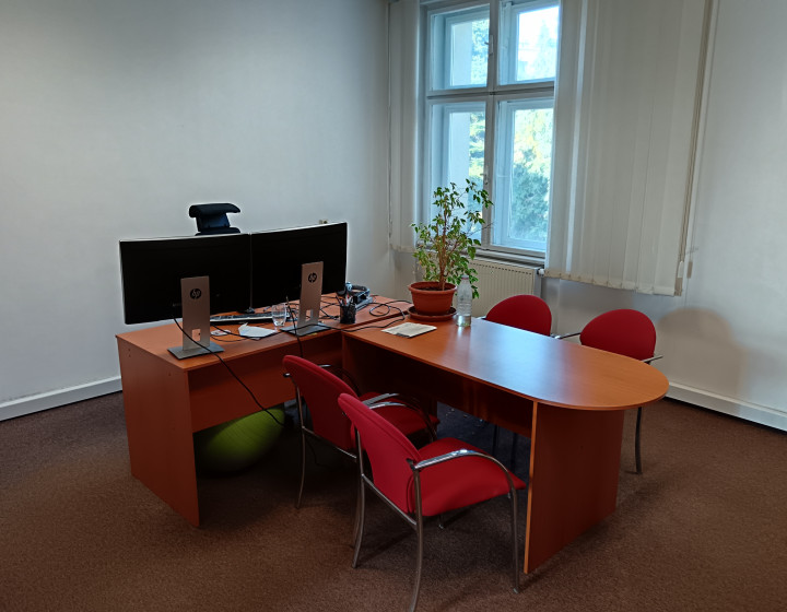 Prenájom: Kancel. priestory, 12m2-22m2, Žilina (251-28-MACH)