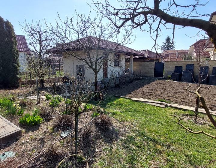 Na predaj stavebný pozemok v meste Piešťany ID 206-14-LUGUa