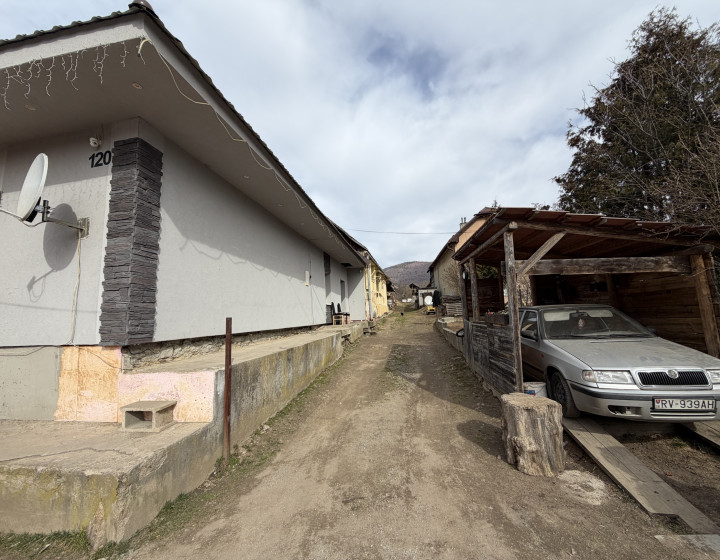Dve rodinné domy s pozemkom Čierna Lehota za 60000,-Eur
