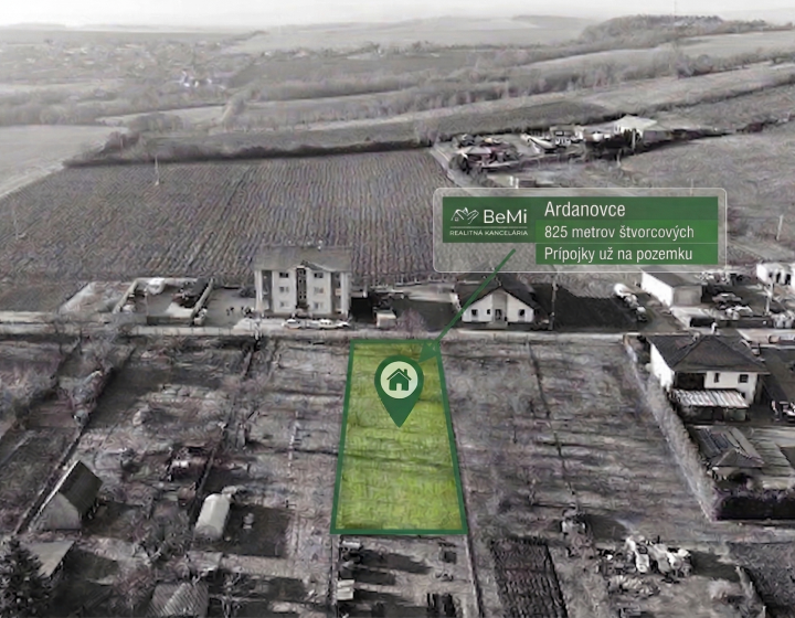Pozemok - Ardanovce, všetky siete na pozemku Piešťany -13km