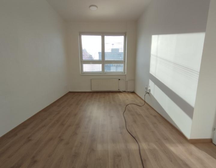 Kancelársky/prevádzkový priestor na prenájom-Lučenec