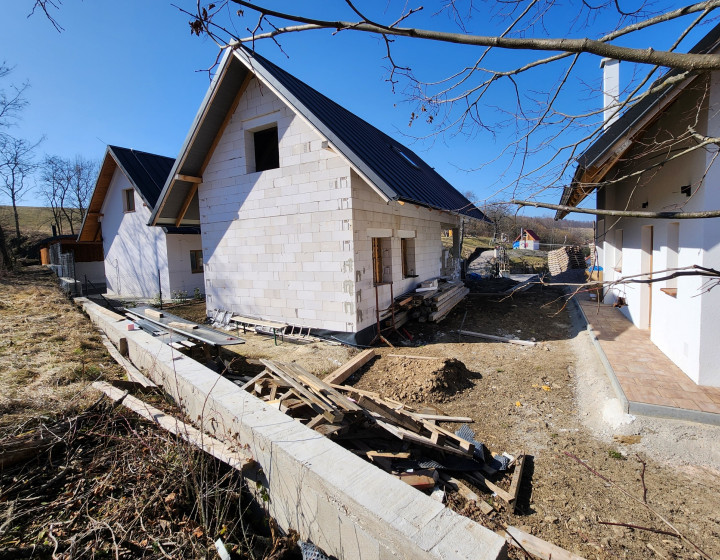 Predaj, moderný 3 izbový rodinný dom - Počúvadlo (005-12-ZOLAa)