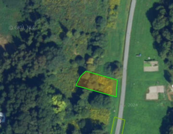 Pozemok v obci Liptovký Ján 887 m2 ID: 014-14-STSAa