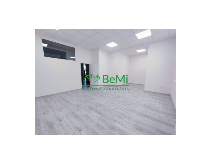 Kancelársky/prevádzkový priestor na prenájom-Lučenec