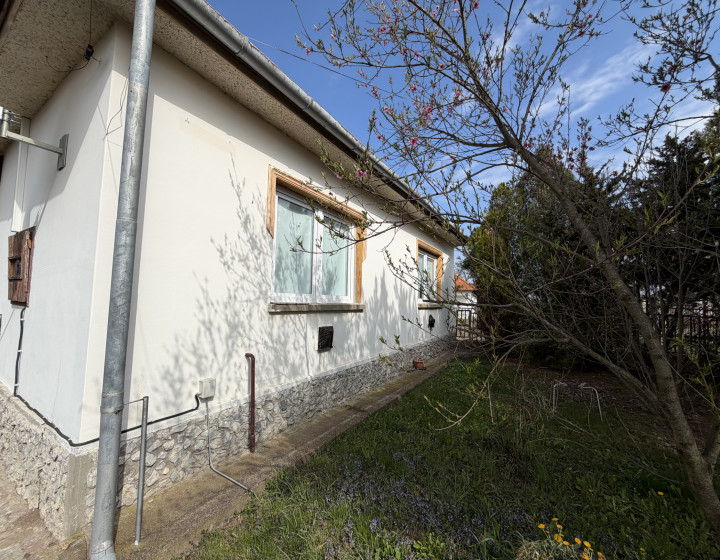 Rodinný dom v obci Abaújkér,Maďarsko 45900,-Eur