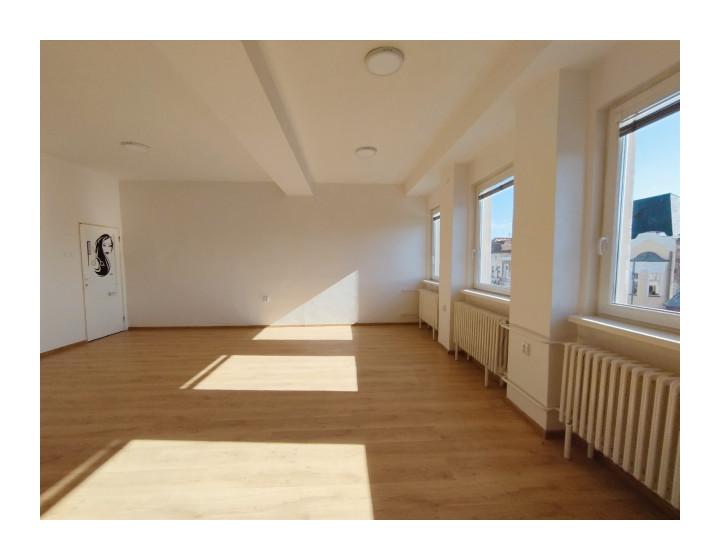 Kancelársky/prevádzkový priestor na prenájom-Lučenec