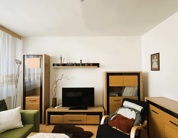 Prenájom 2 izbový byt, B.Bystrica - Sásová