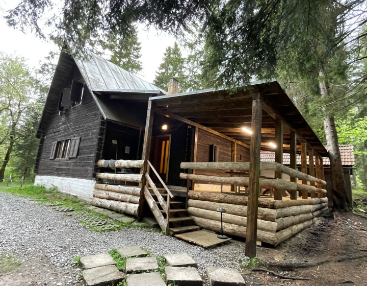 Predaj, chata, 160m2,  Oščadnica, okres Čadca (836-12-JAS)